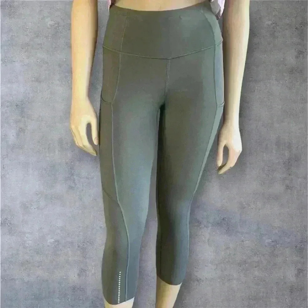 Lululemon women’s raw hem Fast and Free High-Rise Tight 25” Pockets leggings